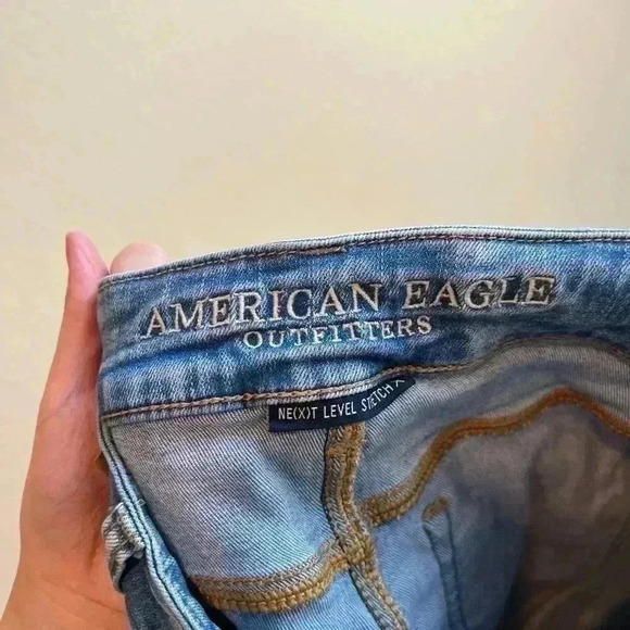 American Eagle Next Level Stretch MIDI Distressed Denim Shorts Lace Pockets 4 - Picture 4 of 5